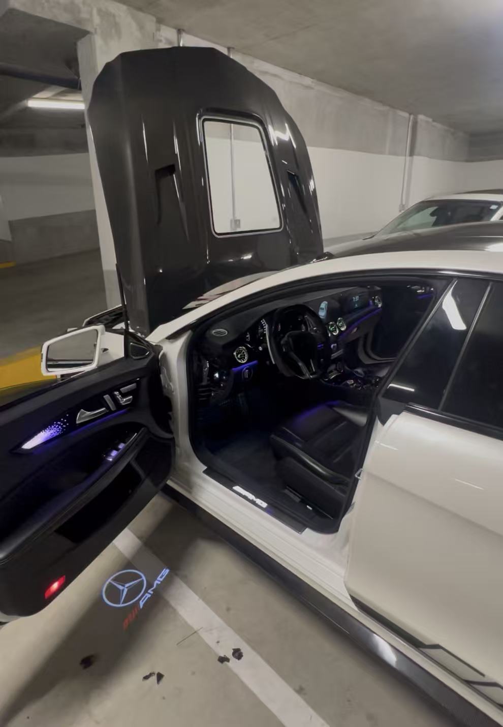 Multi-zone ambient lighting