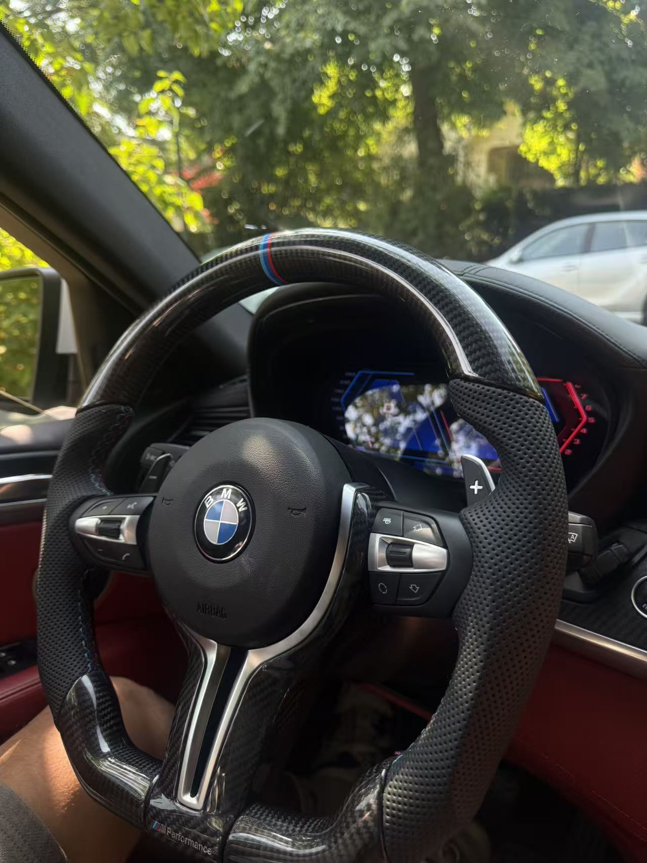 Installed BMW carbon steering wheel